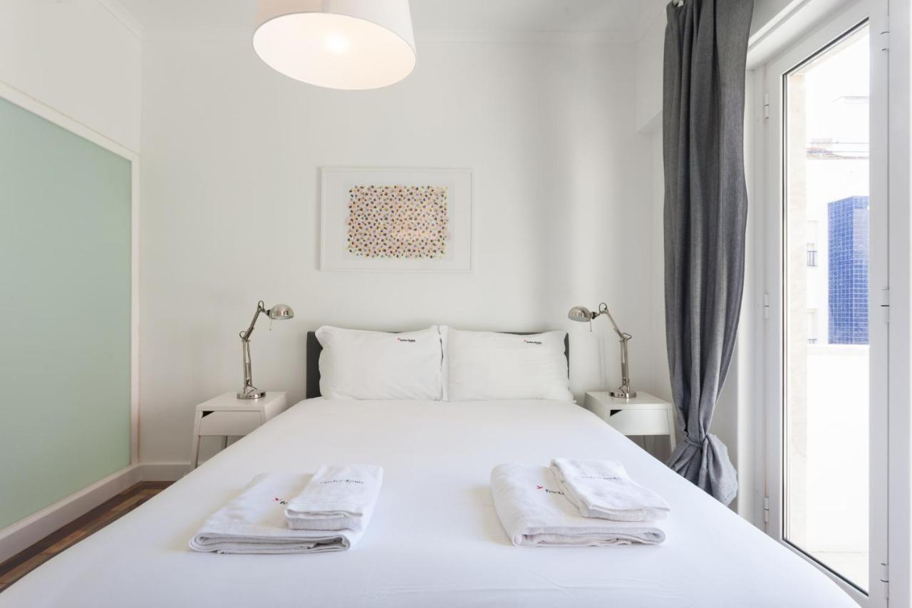 דירות ליסבון Flh Graca Charming Flat With Balcony מראה חיצוני תמונה